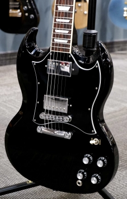 Gibson - SG Standard Electric Guitar with Gigbag - Ebony